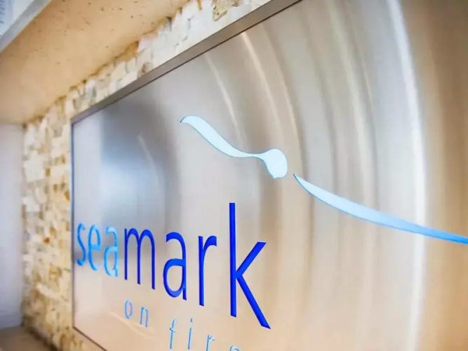 Seamark 504 Apartment