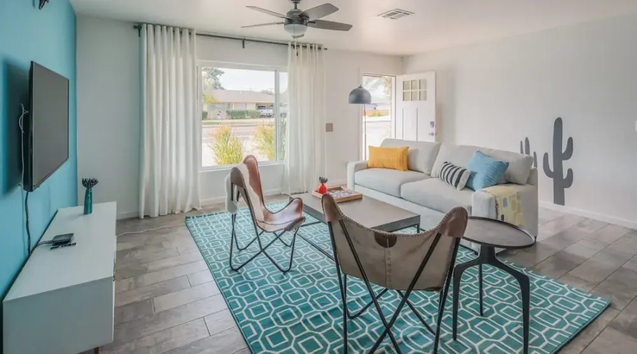 Spacious 4BR Home Pool by WanderJaunt
