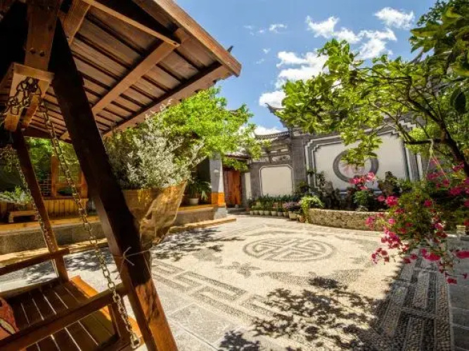 Dharma Hotel Lijiang