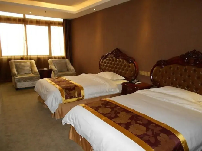 Qin Huang Hotel