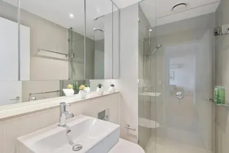 MEL Waterview 2bed Pool Gym Free Parking Vdo-17
