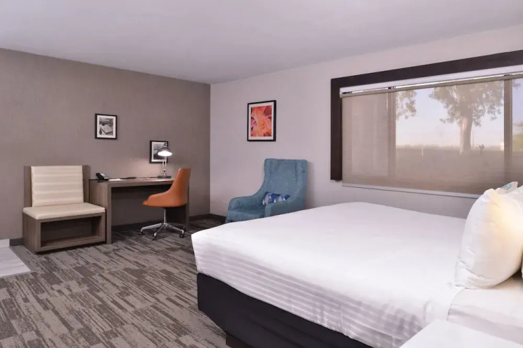 Red Lion Inn & Suites Modesto