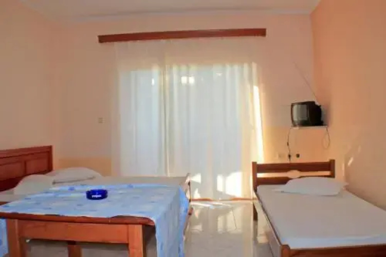 Zinos Rooms