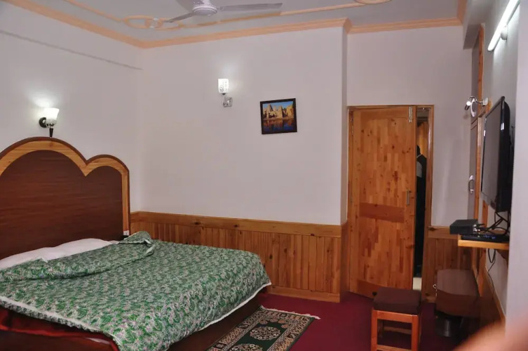 Hotel King's Land