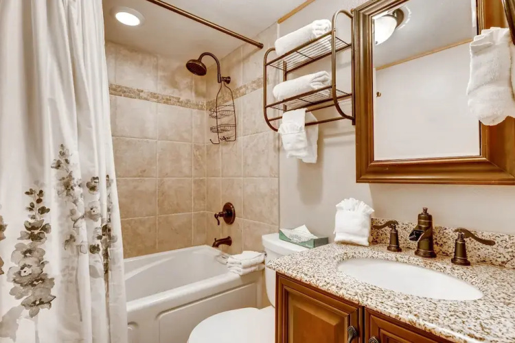 Key Condo 2939 - 1 Br Condo
