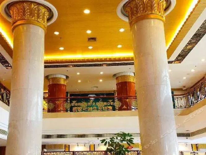 Golden Coast Hotel