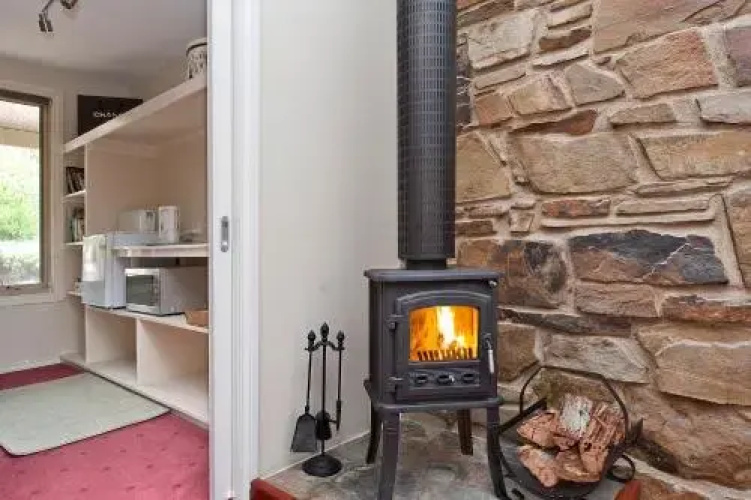 Stone and Straw Retreat