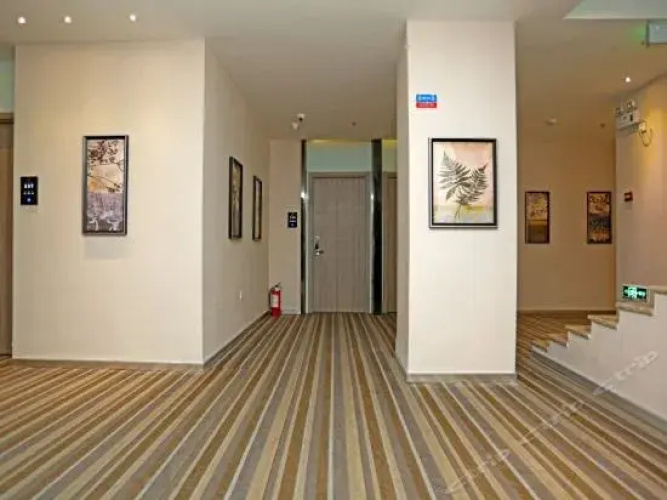Zhangzhou Lianyi Business Hotel