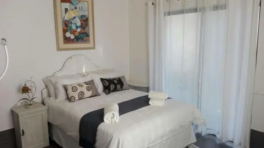 Three oaks B&B