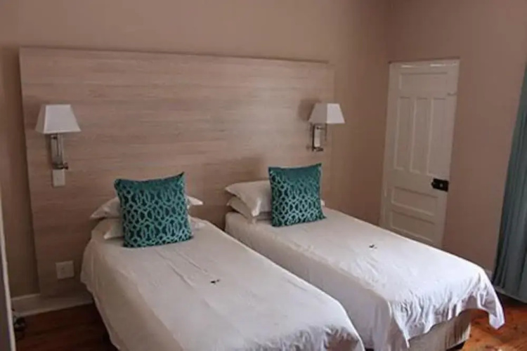 Whale Coast Guesthouse