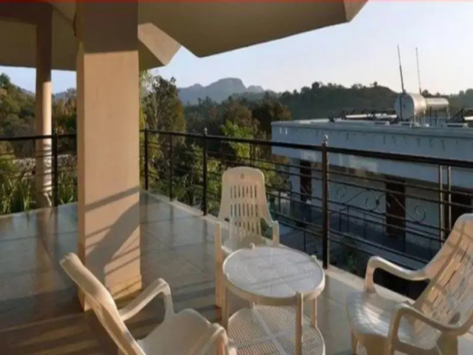 Aranya Hill Resort