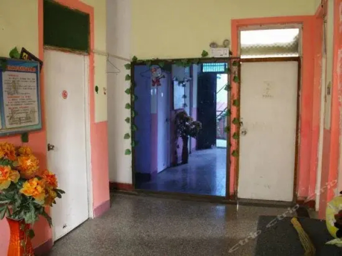 No. 2 Row 5 Guesthouse