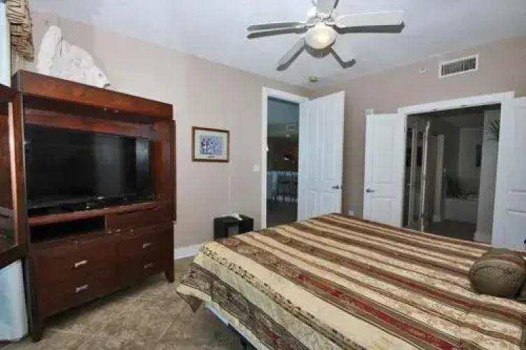 Island Tower 2203