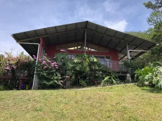 Casa Cañitas