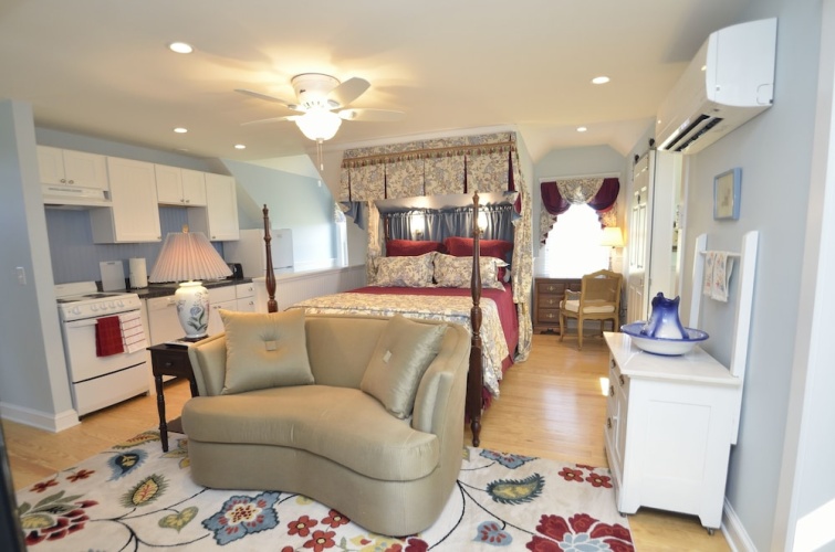 Greenfield Inn Bed and Breakfast LLC