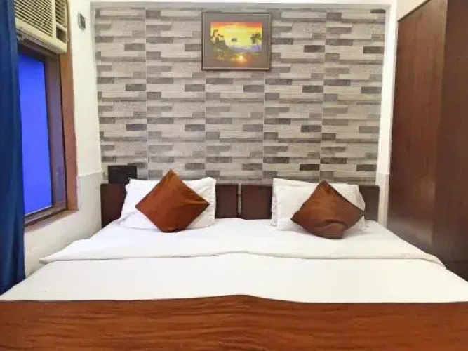 Hotel Twinkle Residency