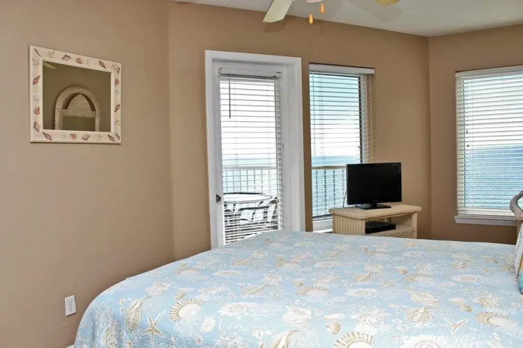 Boardwalk 1083