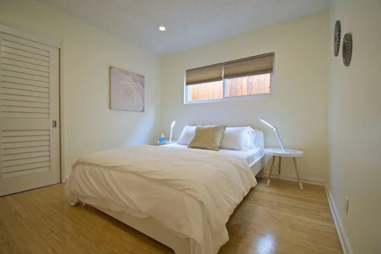 Quintessential Venice Beach Condo