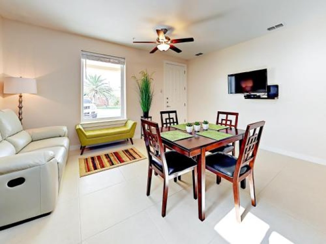 128 E Amberjack Condo Unit 2 - 2 Br condo by RedAwning