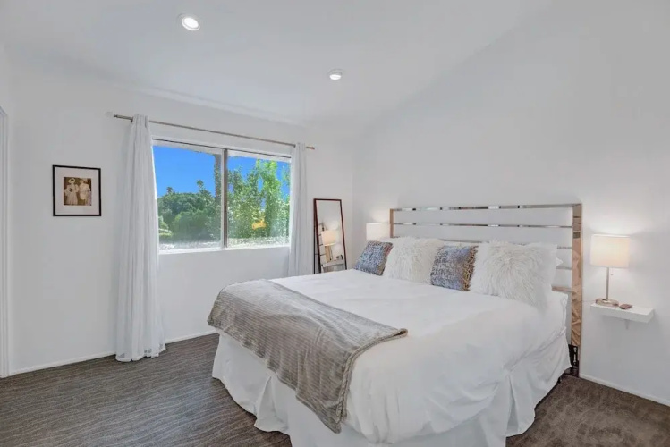 411 West Arenas Road Condo Unit 7 by RedAwning