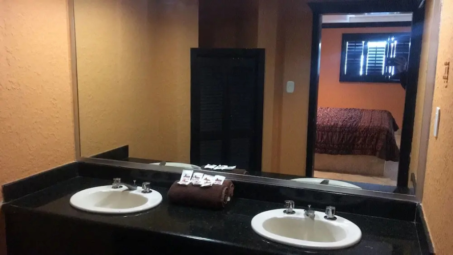 Motel Lebaron