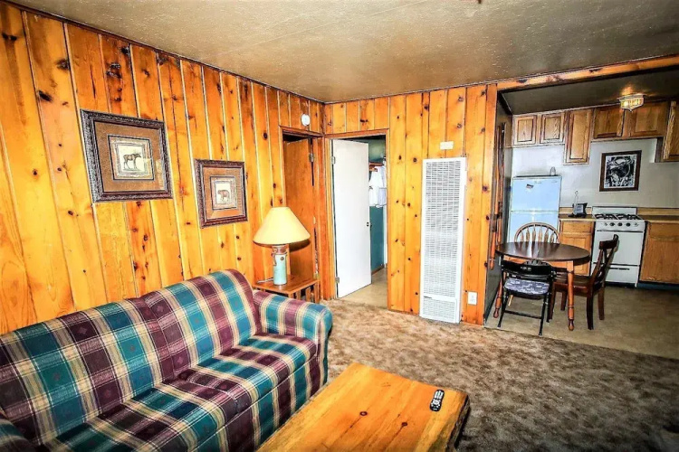 0450 - Shore Acres Lodge Unit 106 to Unit 111