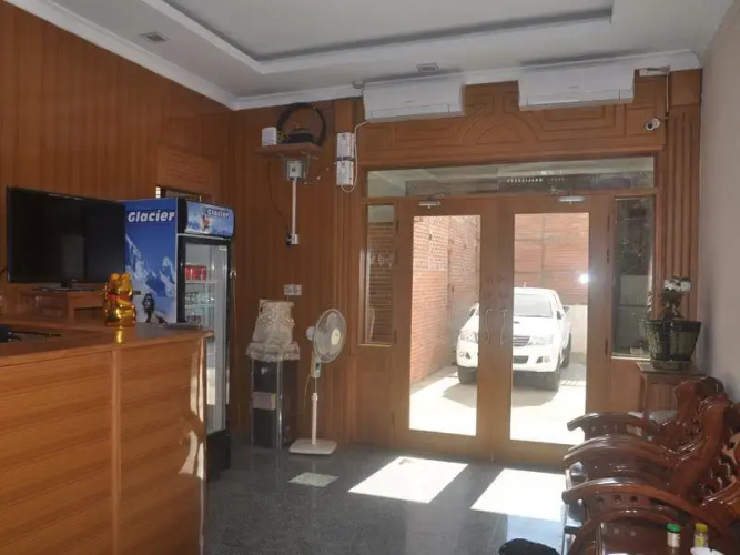 Htal War Hotel