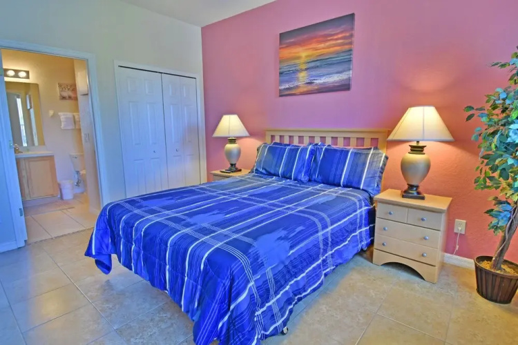 R570CA Adventure Time 4 Br villa by RedAwning