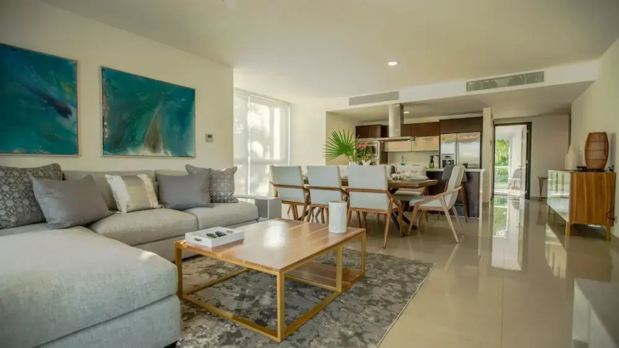Casa Coral Beach - 2 Br Condo