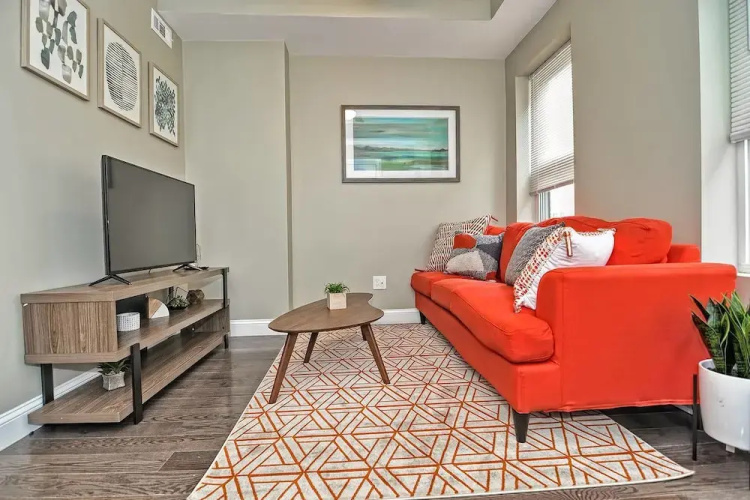 2br/1ba Apt in Authentic North End by Domio