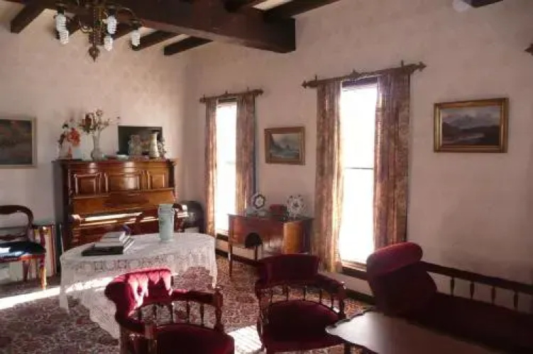 Barnett Lodge
