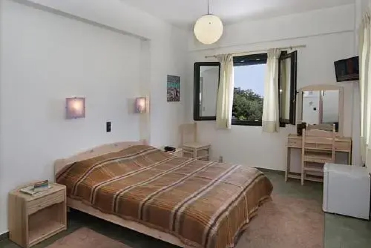 Eri Rooms to Let