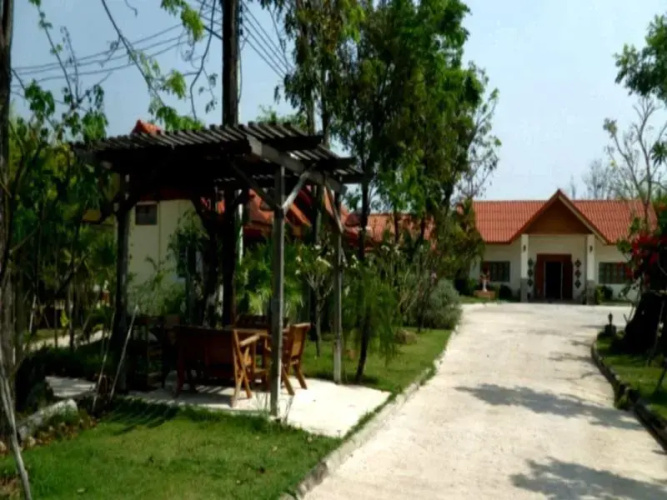 Tharawadee Resort