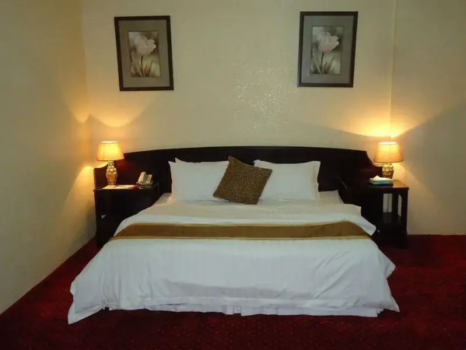 Maislon Hotel