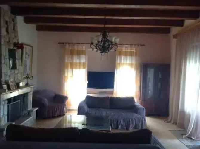 Loy Loy House