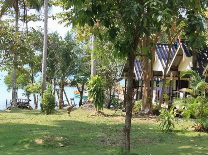 Vanalee Resort(วนาลี รีสอร์ท)