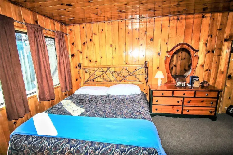 0450 - Shore Acres Lodge Unit 106 to Unit 111