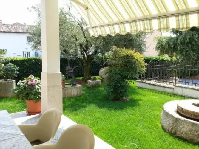Nevija B&B