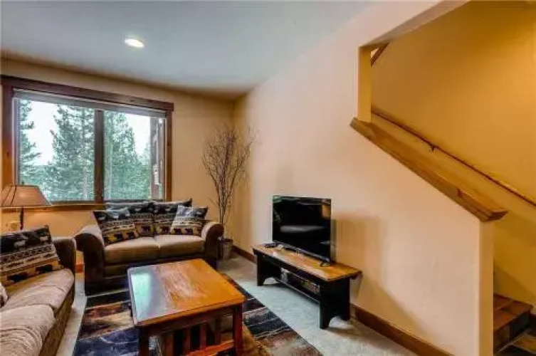 Snowshoe Chalet