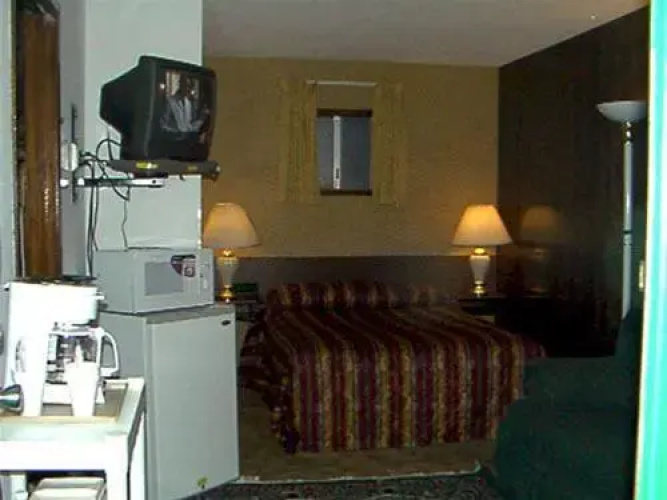 Shooting Star Motel