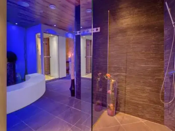 Authentic Lodge Spa