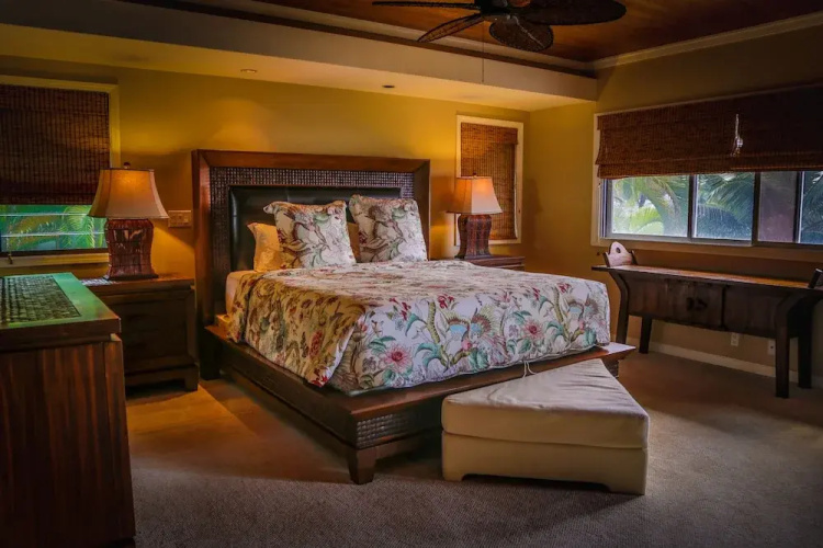 Alii Point Oceanfront by RedAwning