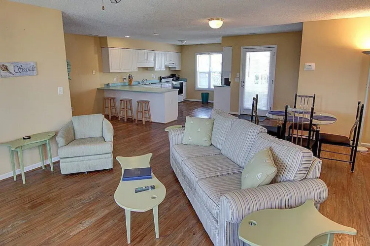 Sea Daze East Duplex - 3 Br Home