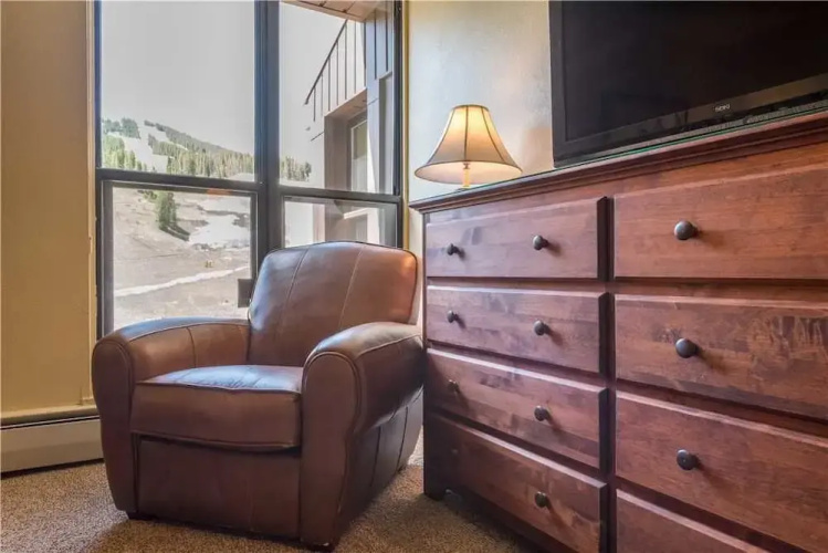 Mountain Plaza Condominium 627 - 2 Br Condo