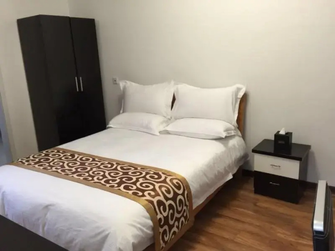 Harcourts Executive Hotel