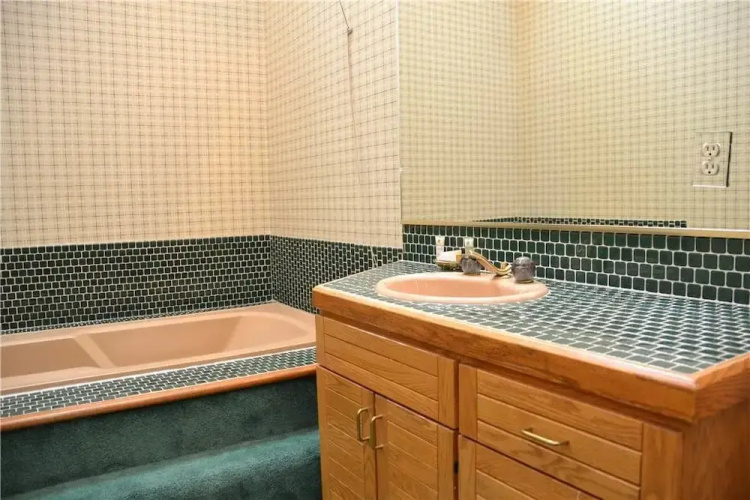 Chimney Ridge Townhomes Unit 517 by RedAwning