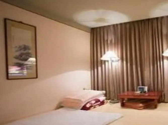 Goodstay Dove Hotel