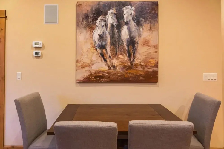 Bozeman - The Legends Chalet