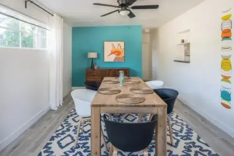 3BR Phoenix Home Back yard byWanderJaunt