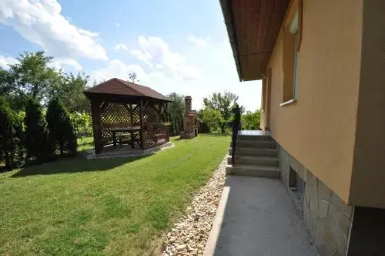 Veronika Apartman